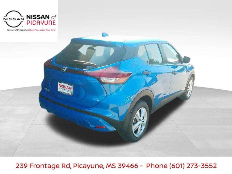 2025 Nissan Kicks Play S