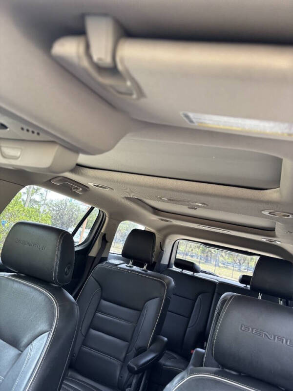 2017 GMC Acadia Denali