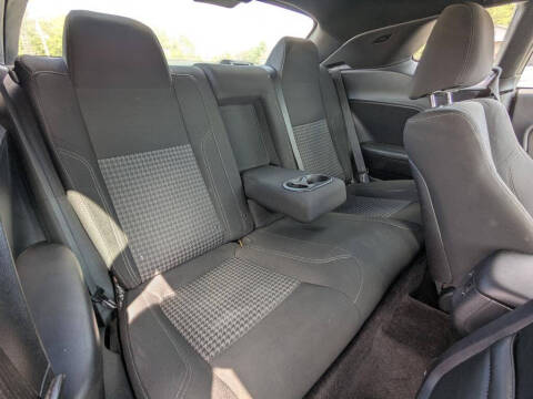 2016 Dodge Challenger SXT