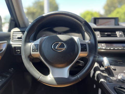 2013 Lexus CT 200h