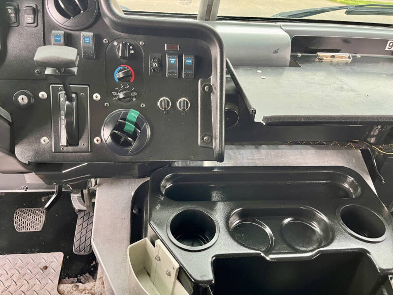 2016 Freightliner MT55 Chassis