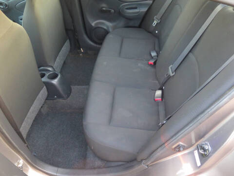 2015 Nissan Versa 1.6 S Plus