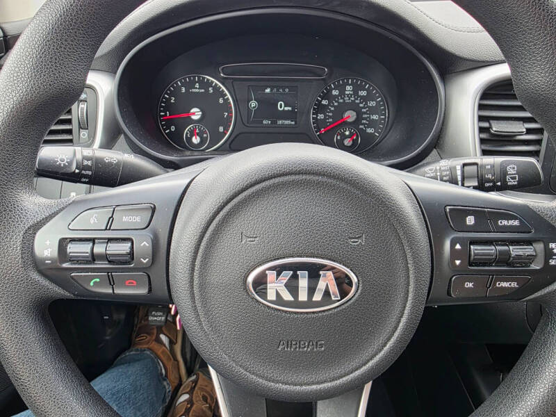 2017 Kia Sorento LX