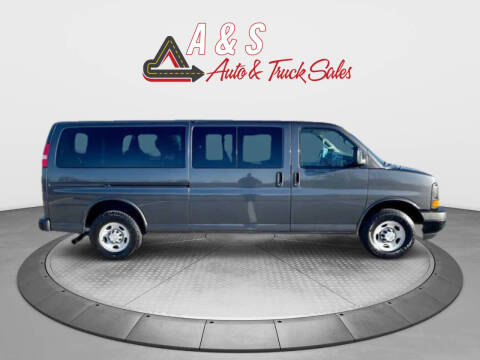 2017 Chevrolet Express LS 3500