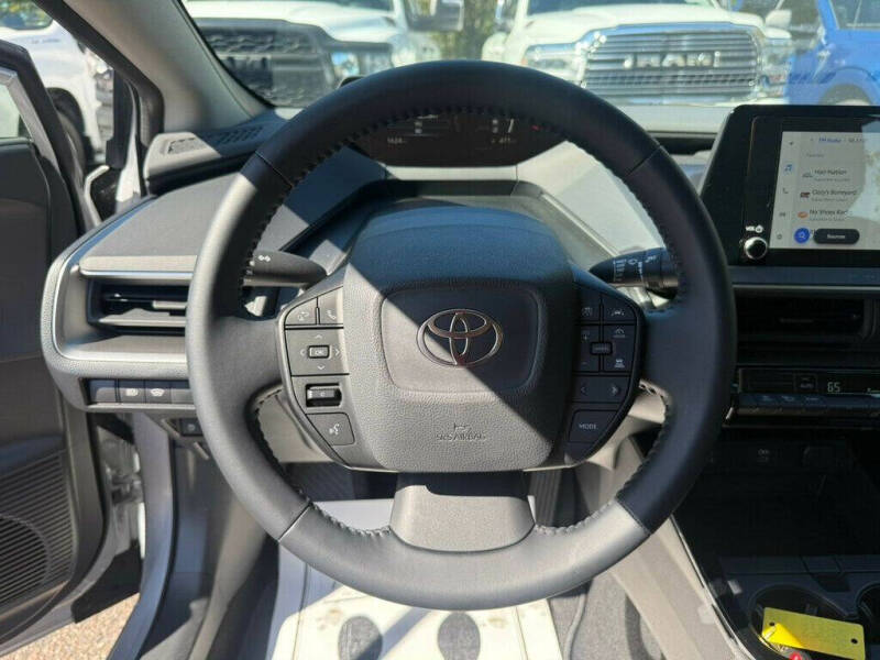 2025 Toyota Prius LE