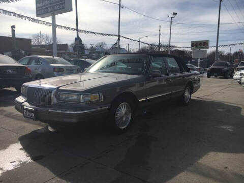 1995 Lincoln Town Car for sale at Dino Auto Sales in Omaha NE