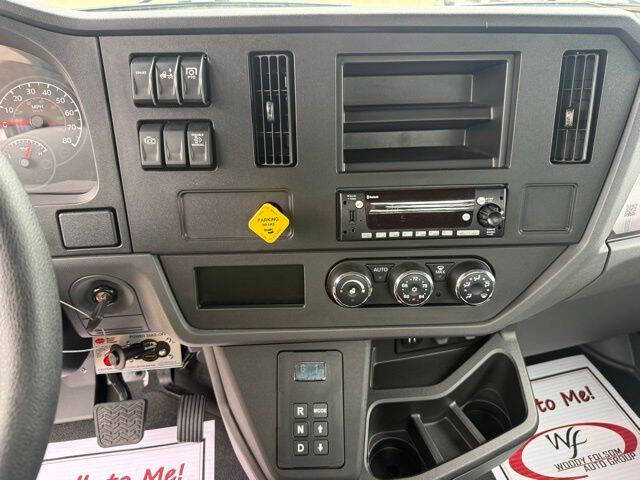 2025 Peterbilt 536