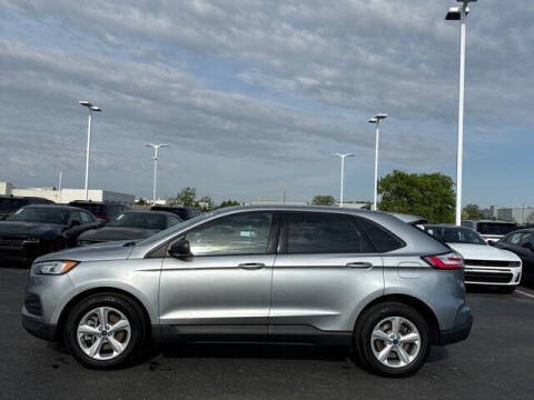 2022 Ford Edge SE