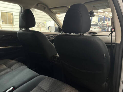 2019 Nissan Rogue S