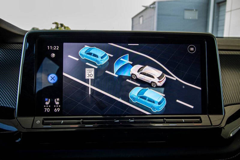 2024 Volkswagen Atlas Cross Sport SEL R-Line 4Motion