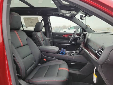 2025 Chevrolet Traverse RS