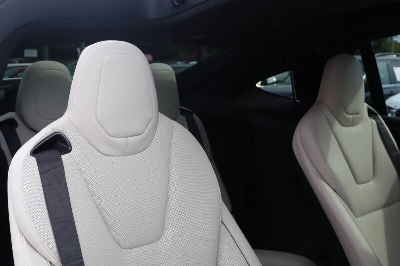 2022 Tesla Model X Plaid