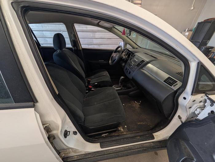 2012 Nissan Versa 1.8 SL