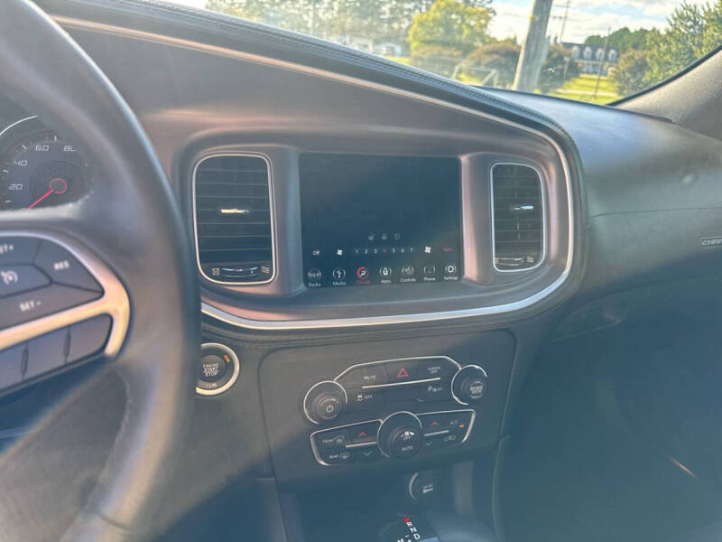 2019 Dodge Charger SXT