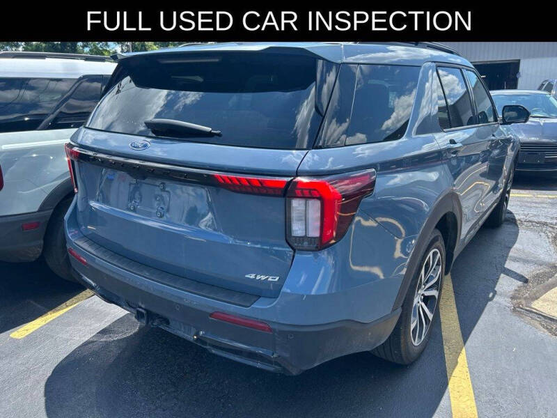 2025 Ford Explorer ST-Line