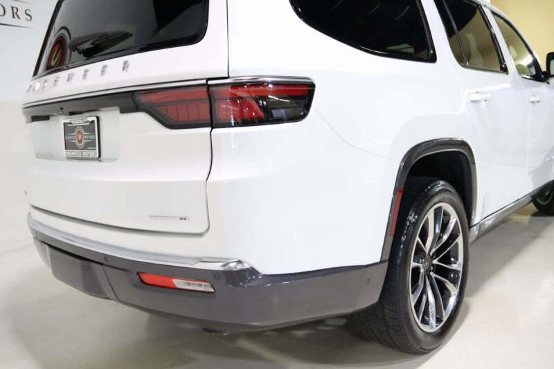 2022 Jeep Wagoneer Series III