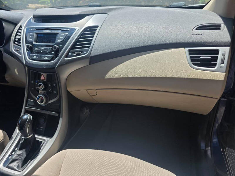 2016 Hyundai Elantra