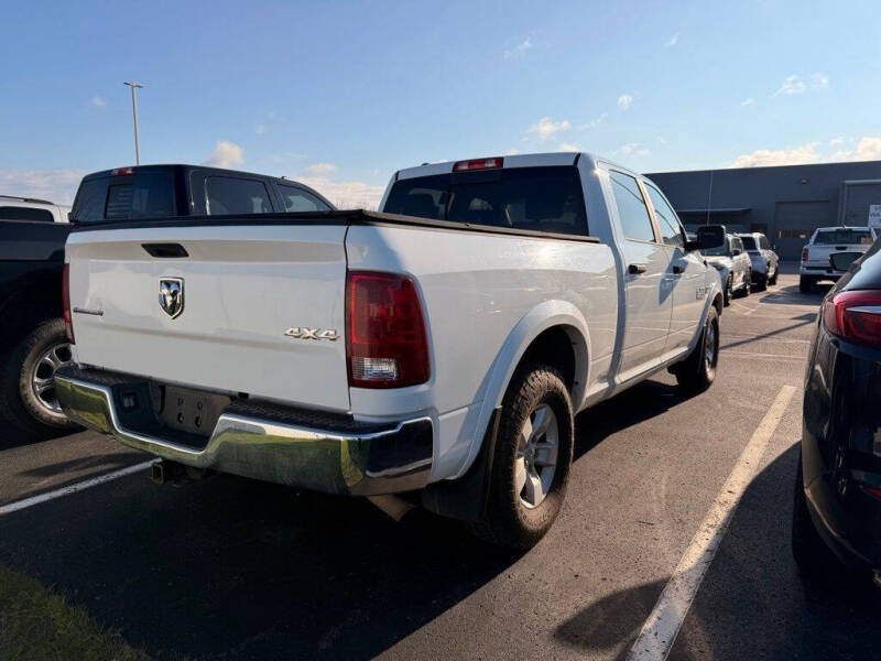 2017 RAM 1500 SLT