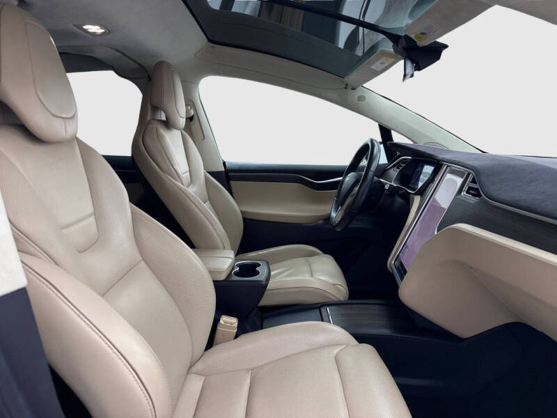 2016 Tesla Model X P90D