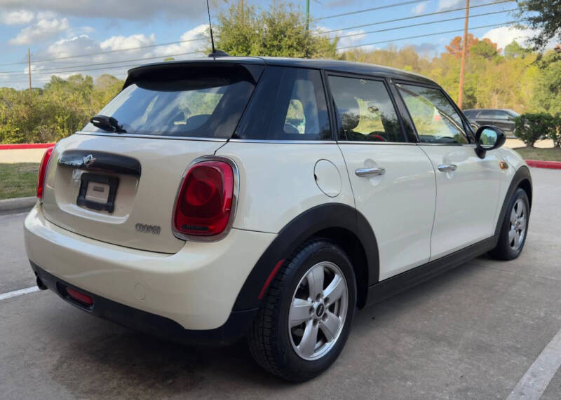 2016 MINI Hardtop 4 Door Cooper