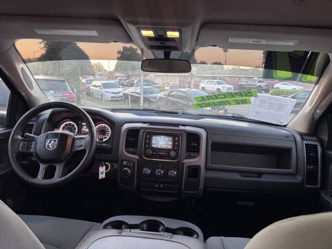 2017 RAM 1500 Express