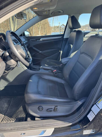 2016 Volkswagen Passat 1.8T R-Line