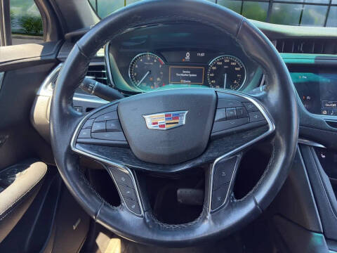 2020 Cadillac XT5 Premium Luxury