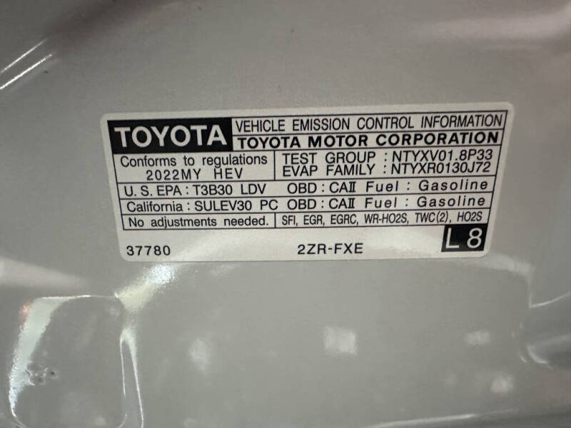 2022 Toyota Prius XLE