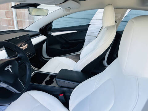 2023 Tesla Model 3 Performance