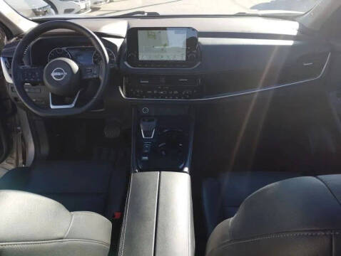 2022 Nissan Rogue SL