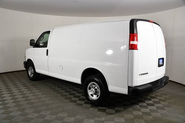 2020 Chevrolet Express 2500