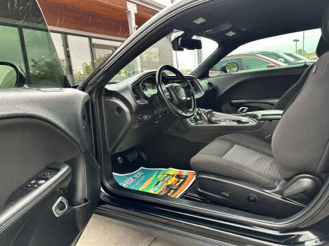 2020 Dodge Challenger SXT