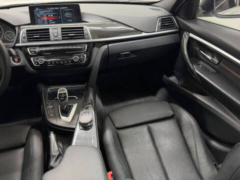 2017 BMW 3 Series 330i