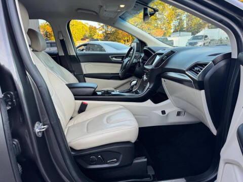 2018 Ford Edge Titanium