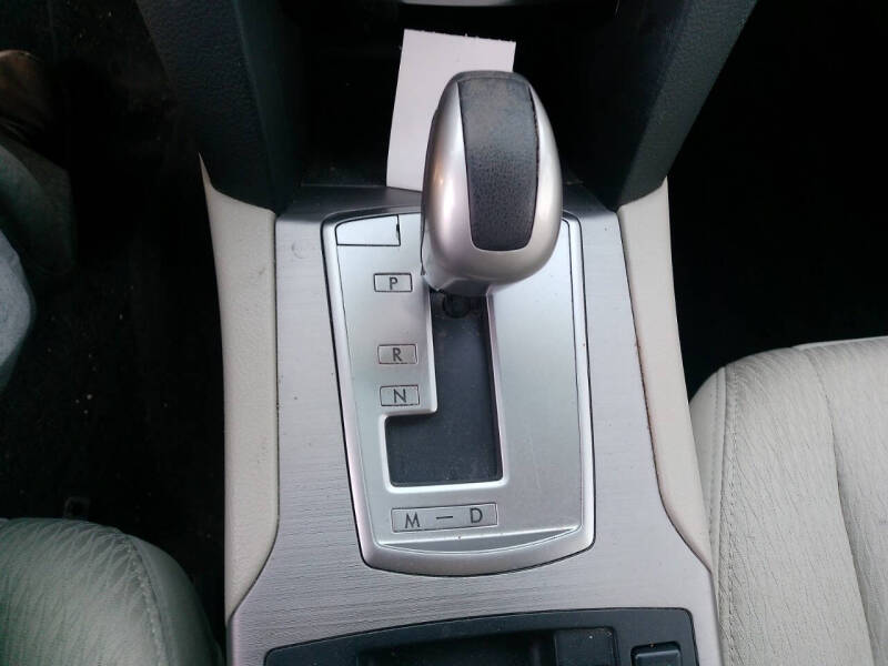 2011 Subaru Legacy 2.5i Premium