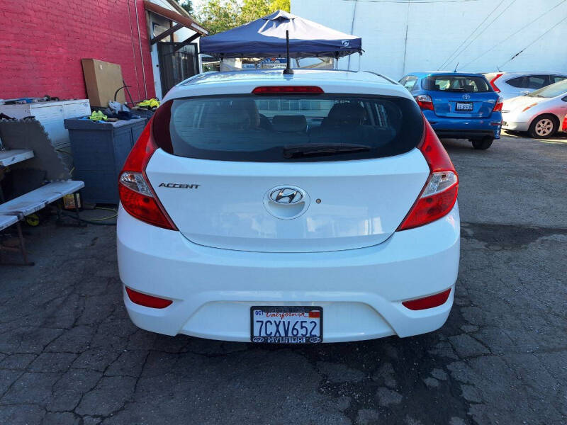 2013 Hyundai Accent GS
