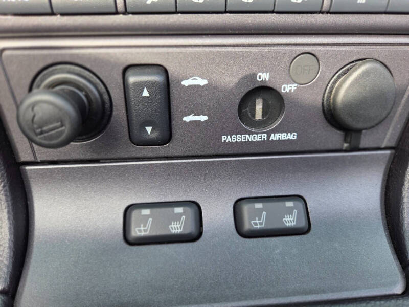 2003 Ford Thunderbird Premium