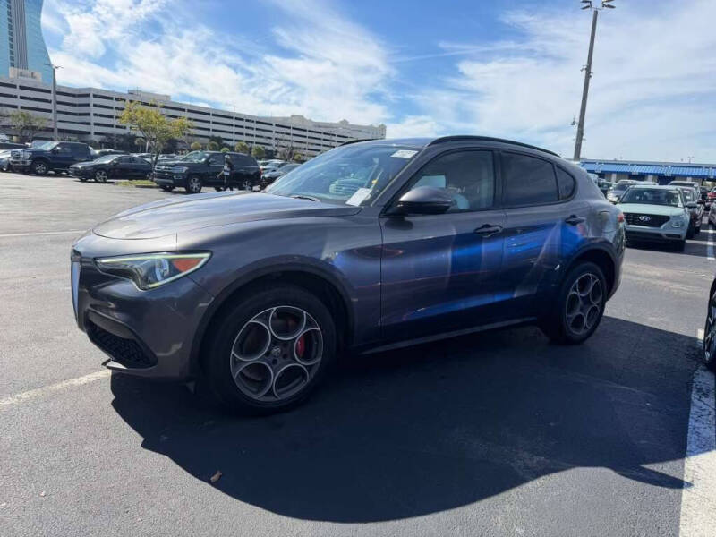 2019 Alfa Romeo Stelvio Sport