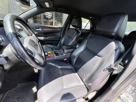 2012 Chrysler 300 Limited