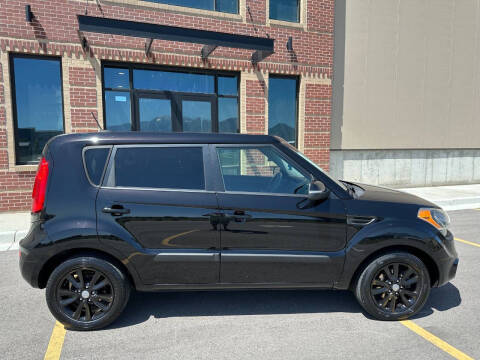 2012 Kia Soul +