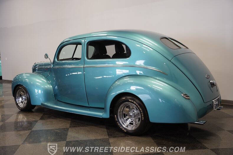 1940 Ford Deluxe
