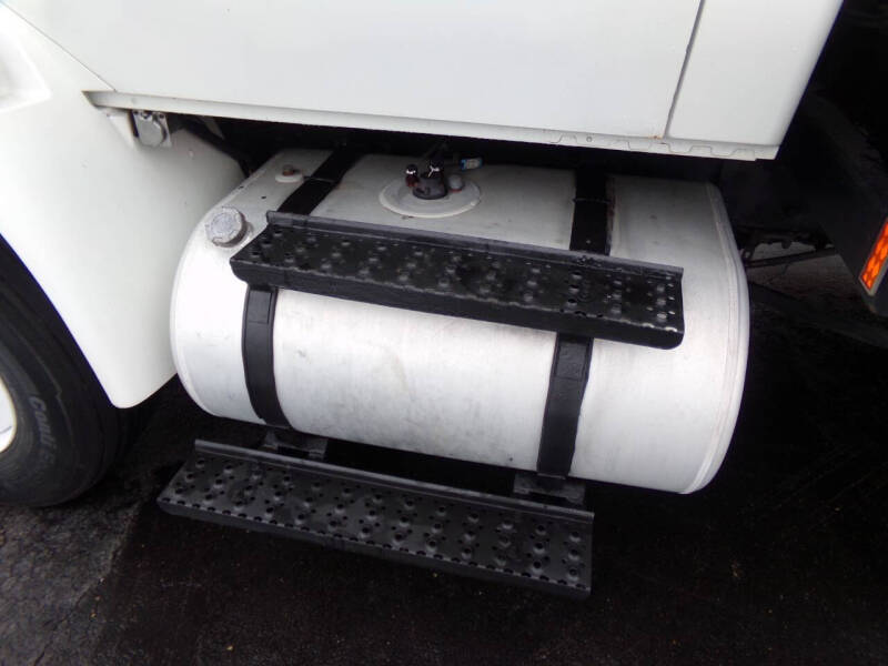 2011 International DuraStar 4400