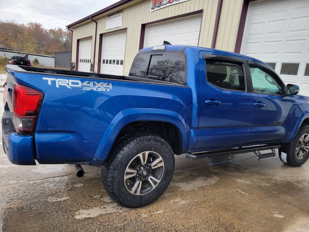 2018 Toyota Tacoma for sale at COOPER AUTO SALES in ONEIDA, TN