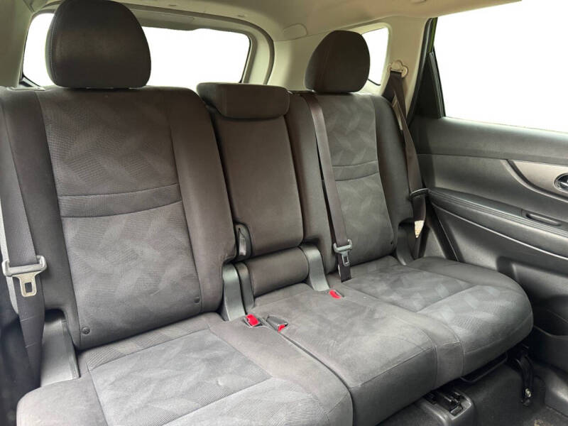 2015 Nissan Rogue S