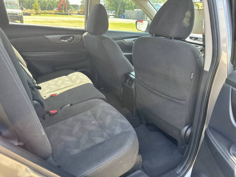 2016 Nissan Rogue SV