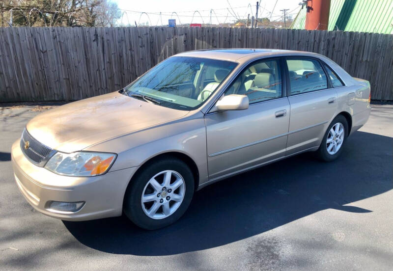 2001 Toyota Avalon for sale at Autos and More Inc in Knoxville TN