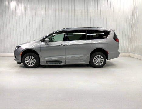 2018 Chrysler Pacifica Touring L