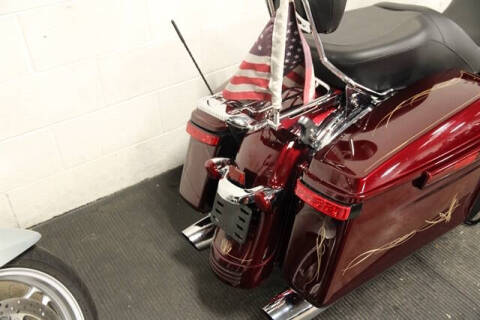 2015 Harley-Davidson STREET GLI