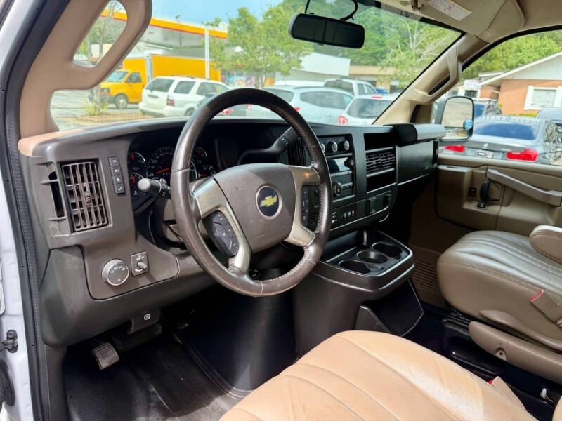 2019 Chevrolet Express 2500
