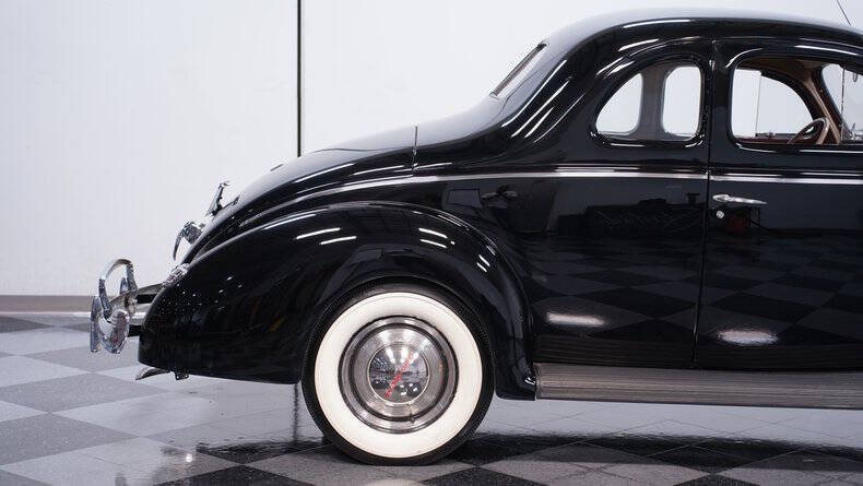 1940 Ford Deluxe